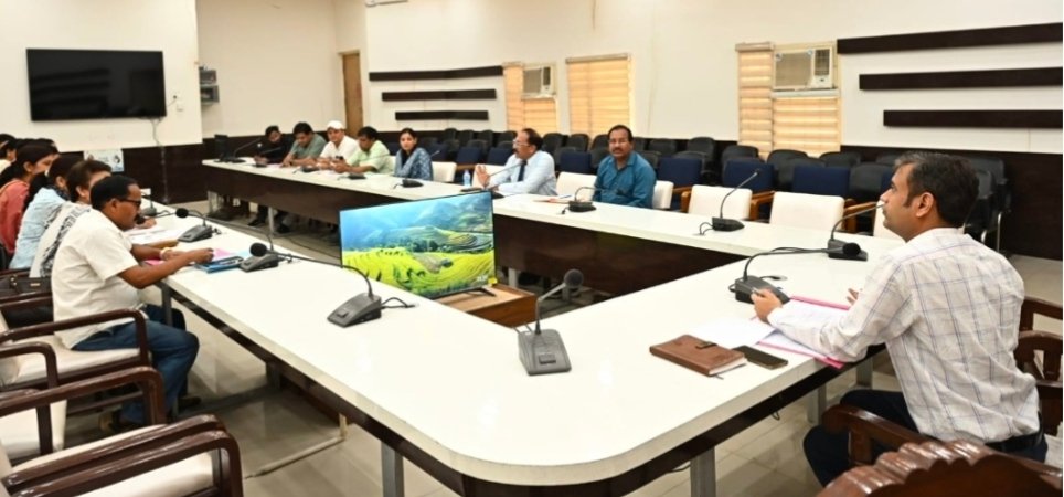 पीएम स्वनिधि योजना के तहत अधिक से अधिक पात्र व्यक्तियों को ऋण उपलब्ध कराया जाए :- वैभव गुप्ता