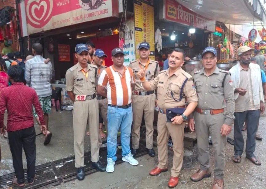 मनसा देवी सीढ़ी मार्ग पर सुरक्षा और यातायात व्यवस्था चाक-चौबंद: पुलिस प्रशासन और व्यापारियों के संयुक्त प्रयासों से श्रद्धालुओं को मिली राहत।