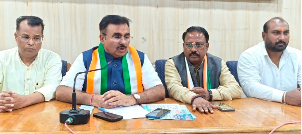 अर्द्धकुंभ बजट के दुरुपयोग का आरोप, कांग्रेस ने मांगा श्वेत पत्र।राष्ट्रीय प्रवक्ता आलोक शर्मा बोले- 709 करोड़ के बजट में पारदर्शिता जरूरी, निर्माण कार्यों की हो उच्चस्तरीय जांच।